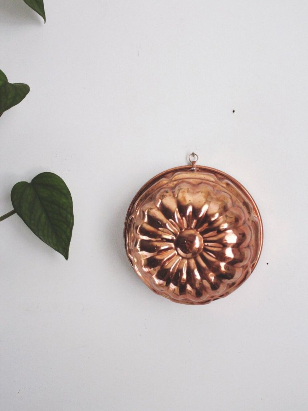 Vintage Copper Fluted Cake Jellow Mold Wall Hanging Rustic Farmhouse Kitchen Dec